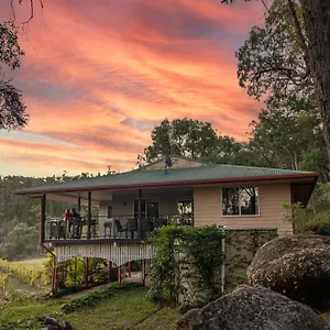 Sancerre Estate Bed & Breakfast Ballandean