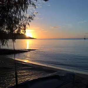 Magnetic Island Bed & Breakfast Horseshoe Bay
